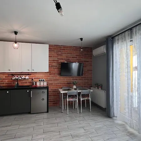 Roztocka Studio, Free Parking, Ac, 1 Tram To The & Pge National Stadion By Cosmo Spirit Apartamento *