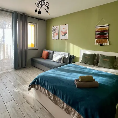 Roztocka Studio, Free Parking, 1 Tram To The & Pge National Stadion, By Cosmo Spirit * Varsovia