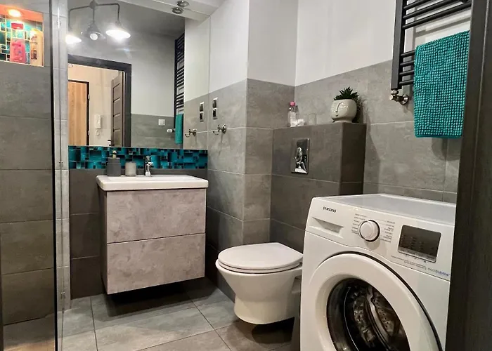 Roztocka Studio, Free Parking, 1 Tram To The & Pge National Stadion, By Cosmo Spirit Varsovia