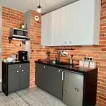 Roztocka Studio, Free Parking, 1 Tram To The & Pge National Stadion, By Cosmo Spirit דירה ורשה