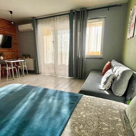 Roztocka Studio, Free Parking, 1 Tram To The & Pge National Stadion, By Cosmo Spirit דירה ורשה