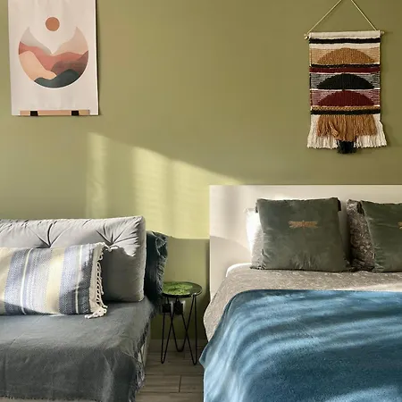 Roztocka Studio, Free Parking, 1 Tram To The & Pge National Stadion, By Cosmo Spirit * وارسو