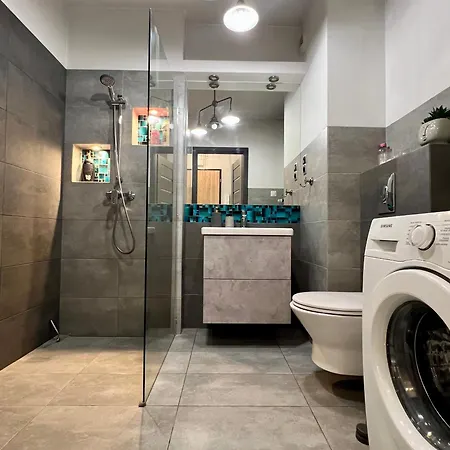 Roztocka Studio, Free Parking, 1 Tram To The & Pge National Stadion, By Cosmo Spirit شقة *