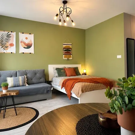 Roztocka Studio, Free Parking, 1 Tram To The & Pge National Stadion, Ac By Cosmo Spirit Apartment