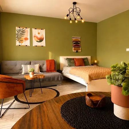 Apartment Roztocka Studio, Free Parking, 1 Tram To The & Pge National Stadion, Ac By Cosmo Spirit