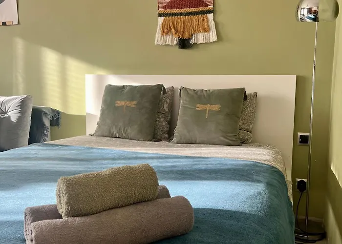 Roztocka Studio, Free Parking, 1 Tram To The & Pge National Stadion, By Cosmo Spirit * Varsavia